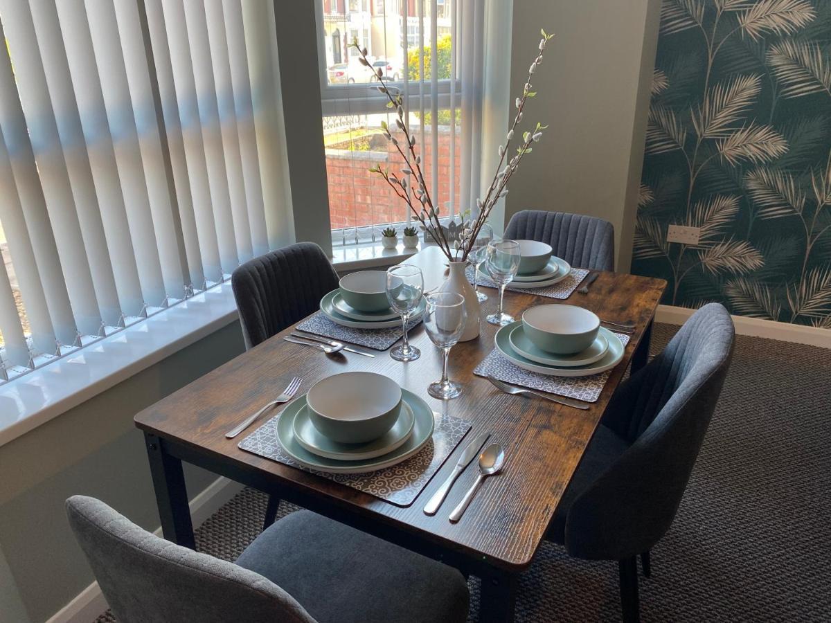Blackpool Sleepover Apartment 1 Free Parking Sleeps 6 Exterior foto